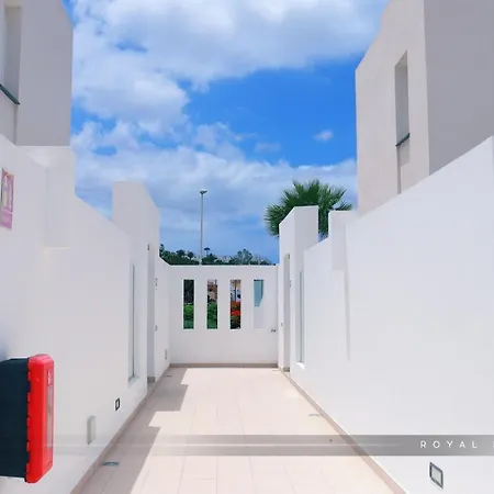 Royal Modern * Costa Adeje (Tenerife)