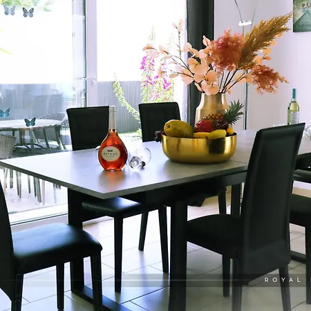 Royal Modern Villa *