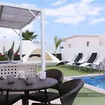 Royal Modern אדחה