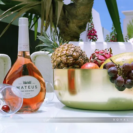 Royal Modern Villa *