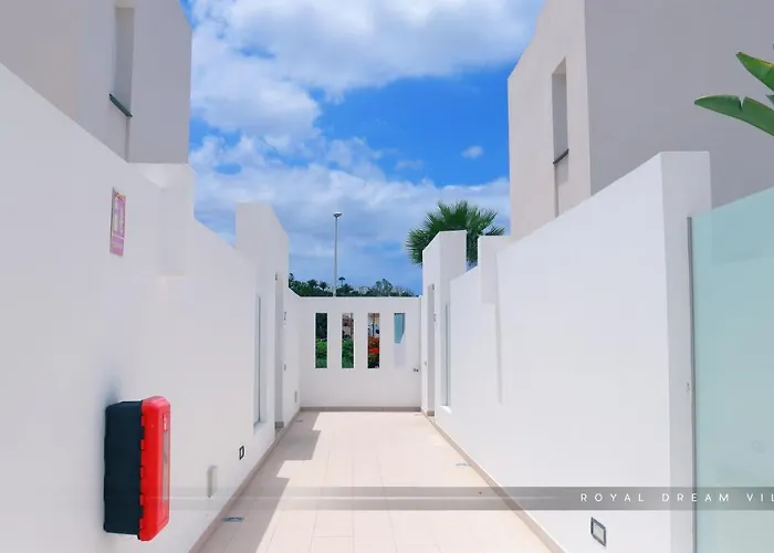 Royal Modern * Costa Adeje (Tenerife)