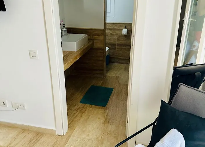 Royal Modern Villa *